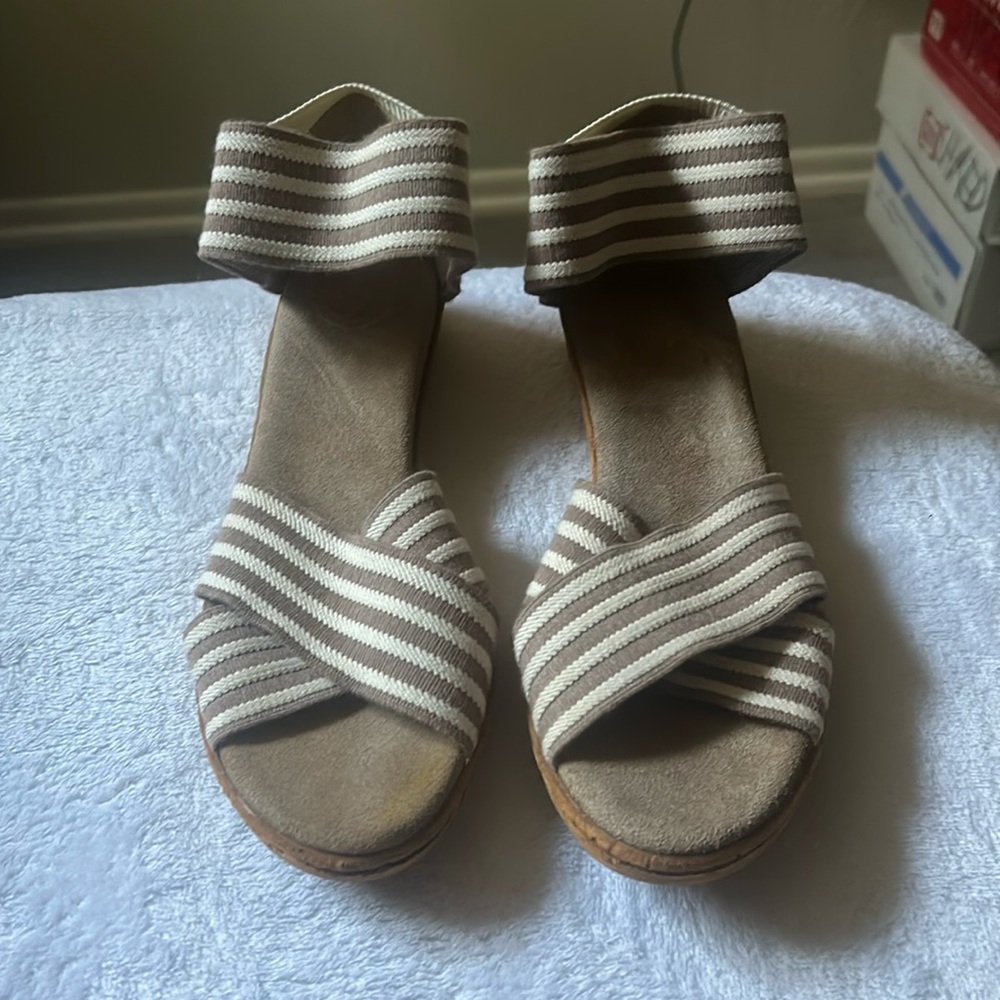 Women’s Sandals